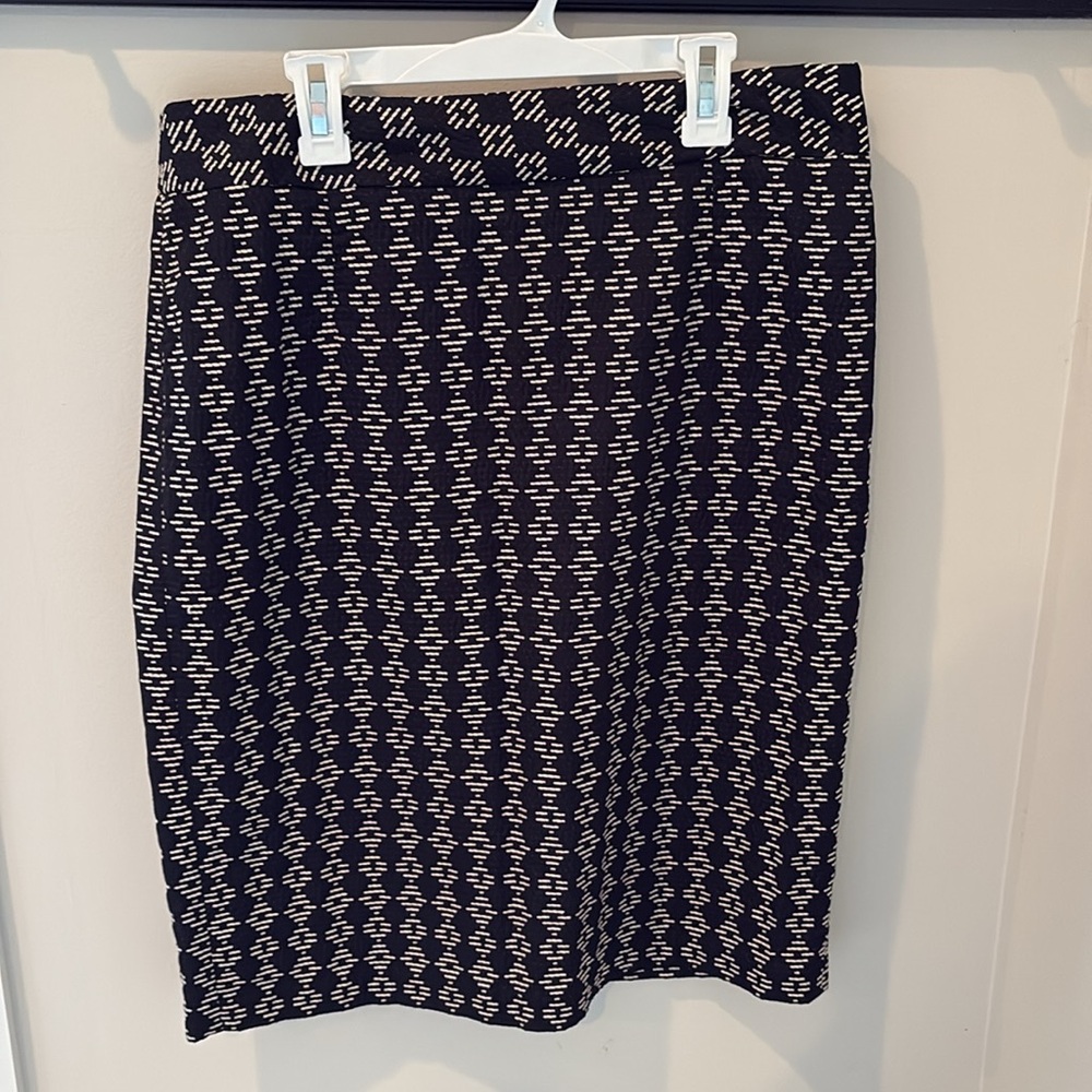 Women's Pencil Skirt Geometric Black & White Size 10 Similar houndstooth